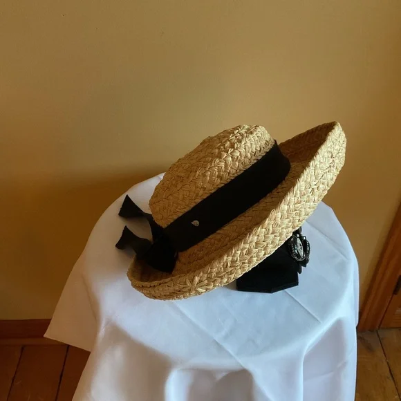 Helen Kaminski Raffia Straw Hat with Black Ribbon Handmade in Madagascar - Picture 7 of 10